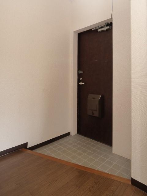 エイペックスⅠ（127） 玄関