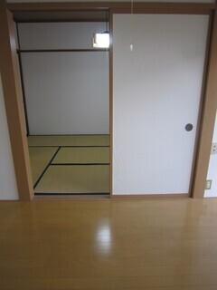 apartment 鴨島２丁目