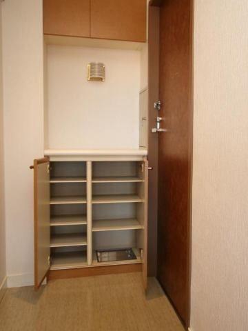 apartment 本町６丁目