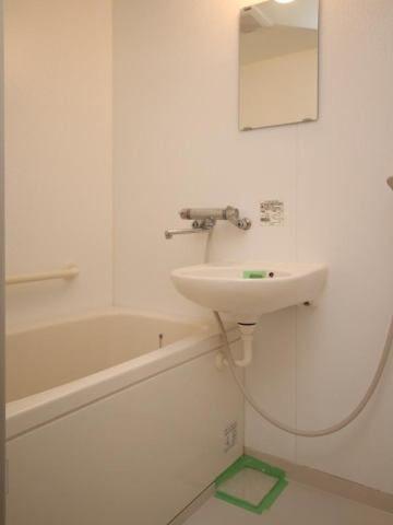 apartment 本町６丁目