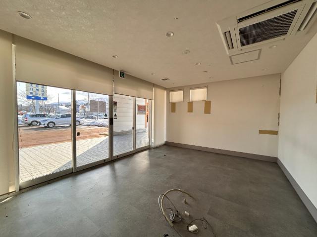 ナルス高田西店北側（A棟） 室内