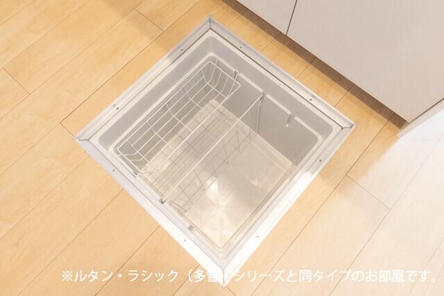 グラン　アクシス　Ⅰ（102） 収納