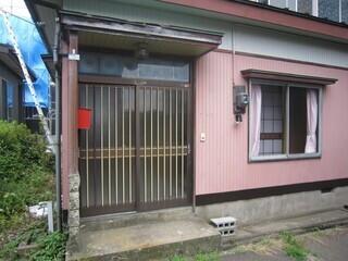 北本町貸家 玄関