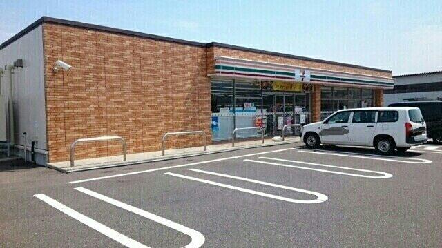 セブンイレブン糸魚川上刈店：800m