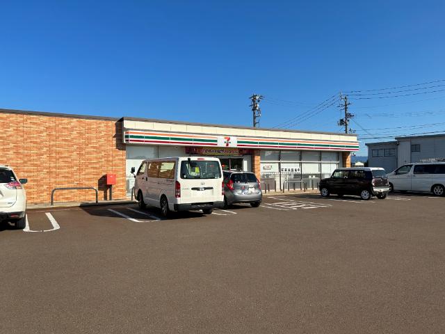 セブンイレブン上越三田店：1342m