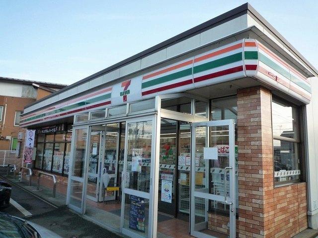セブンイレブン上越東城店：466m