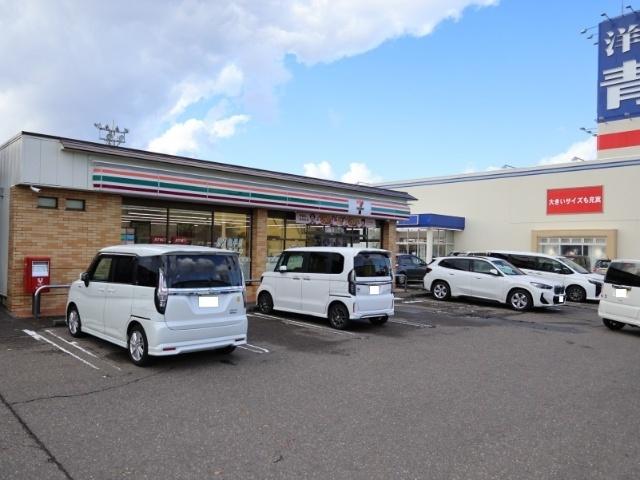 セブンイレブン上越かに池店：437m