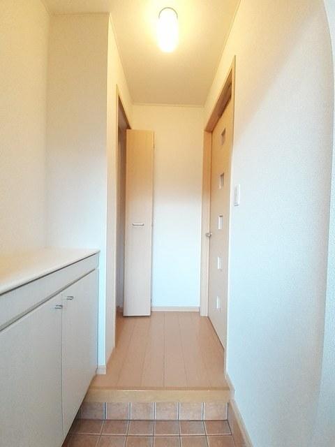 グランデール（101） 玄関