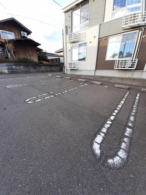 ベルデス・コリーナ（103） 駐車場