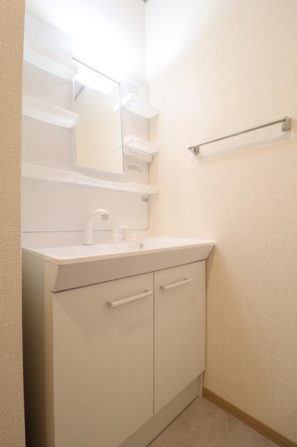 ロイヤルあけぼの　Ａ/Ｂ（A105） 部屋画像