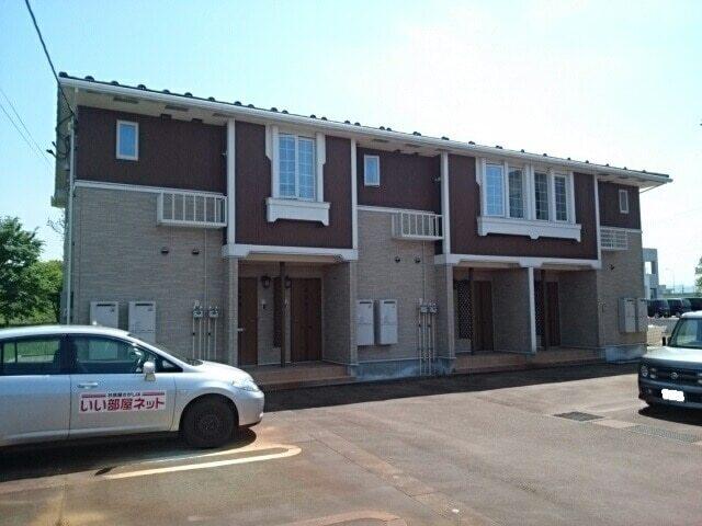 黒井駅より徒歩10分 築13年 2階建の賃貸物件