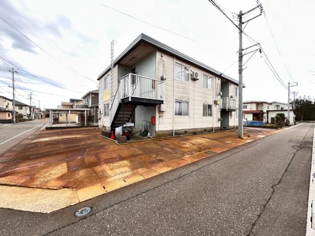 ハイツブランシェ（102） 駐車場