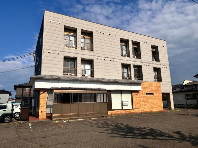 メゾンラピュタ（1階テナント区画） 外観