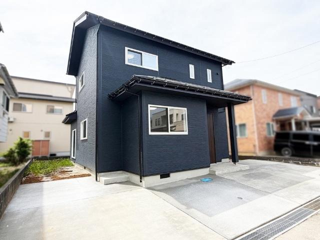 生活利便性良好な加賀町の家 外観