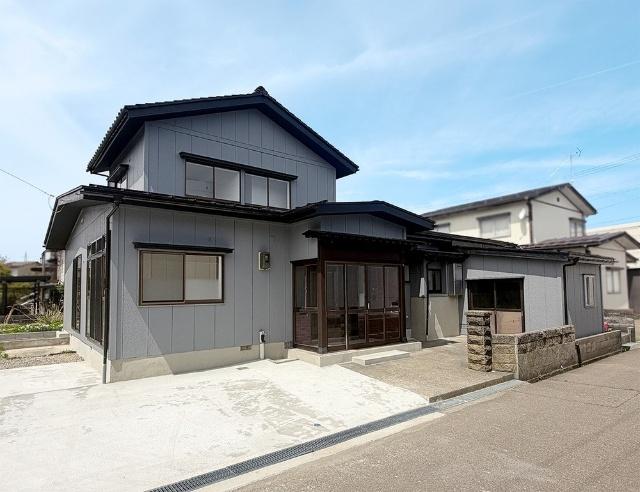 上越市新光町中古戸建 外観