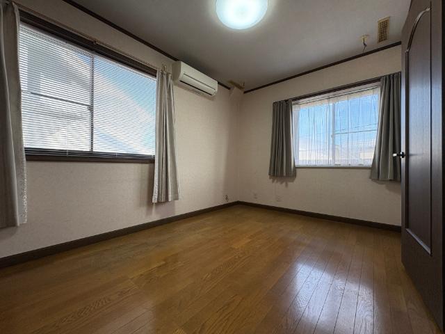 のどかな住宅街にある三和区神明町の家 その他部屋・スペース