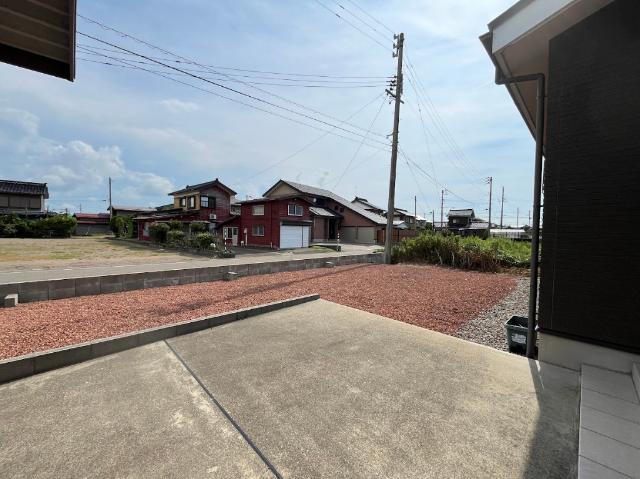 上越市大潟区下小船津浜中古戸建 庭