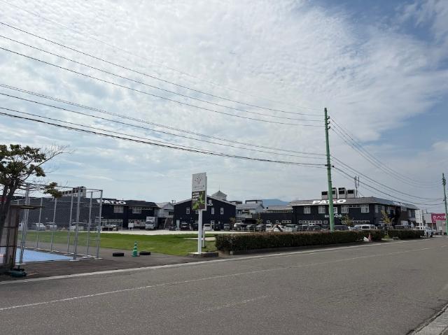上越ウイングマーケットセンター