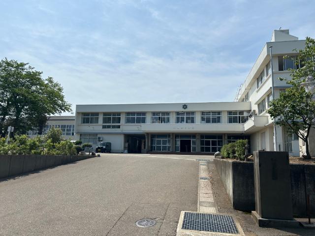 上越市立大潟町中学校