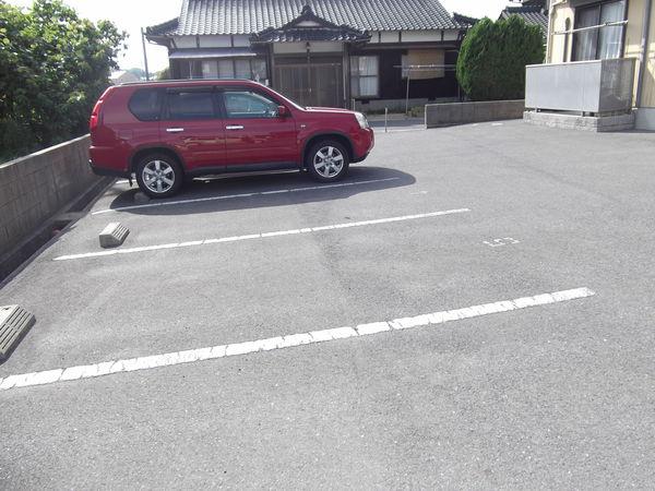 ＭｙメゾンみらいえＡ棟（202） 駐車場
