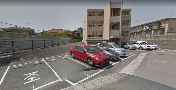 ピュアシティ琴芝（102） 駐車場