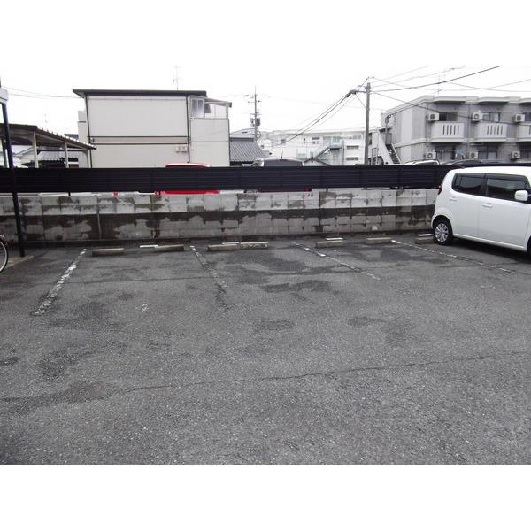 ハイツサンライトD（103） 駐車場