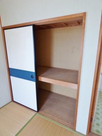 ホワイトハウスＢ（101） 収納