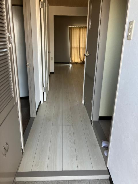 ウベマンション（301） 玄関
