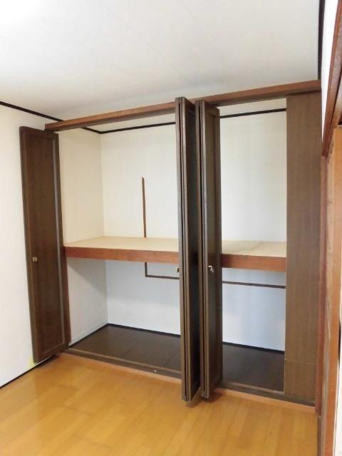 with pet maison東岐波２号棟 収納