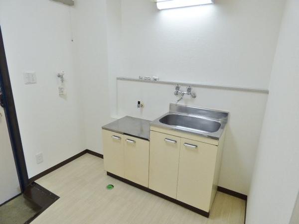 YKビル（210） キッチン