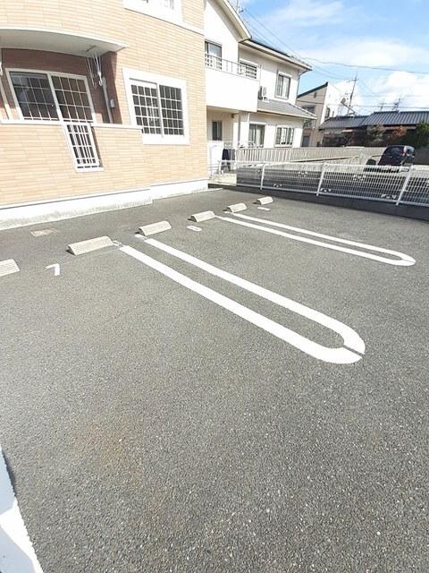 ルミエール　ロジュマンＡ（101） 駐車場