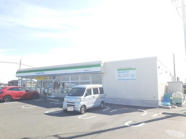 ファミリーマート：250m