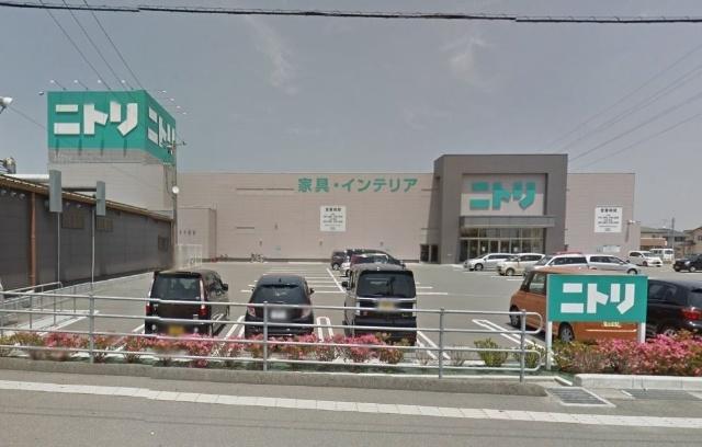 ニトリ宇部店：745m