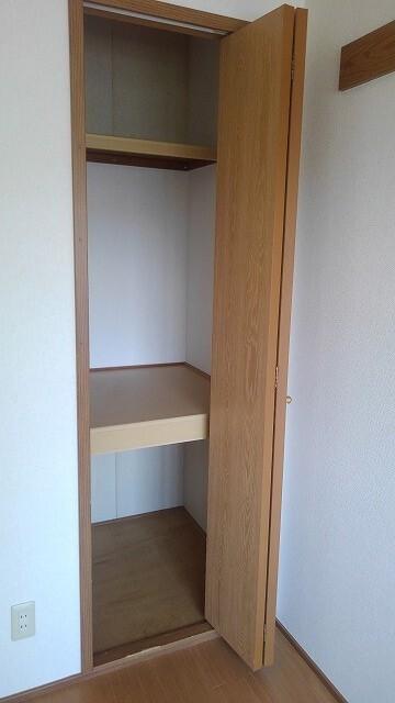 パレスサミット（103） 収納