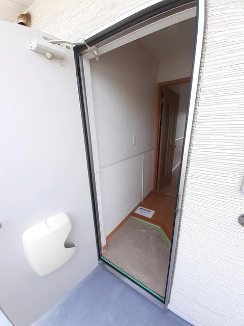 ネオメゾン（202） 玄関