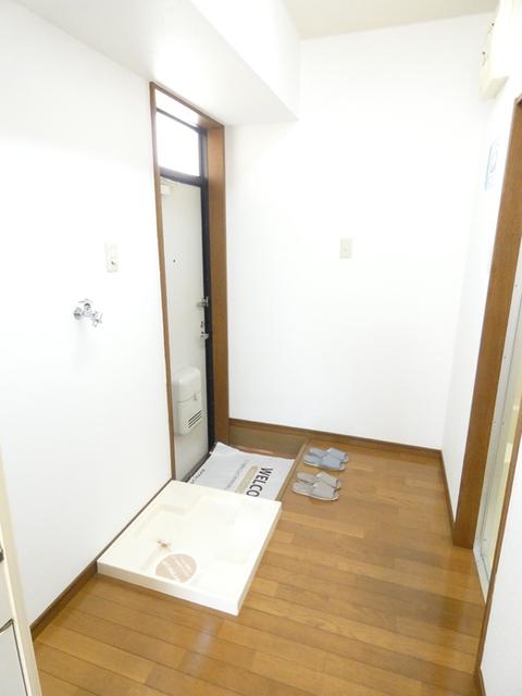 バウハウス弐番館（108） 玄関