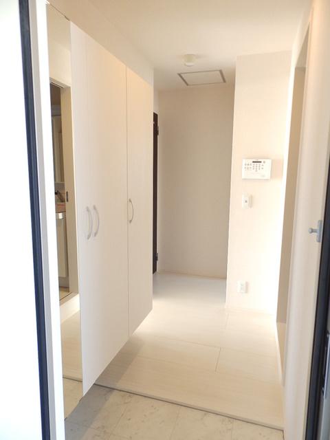 サンライト松山町（302） 玄関