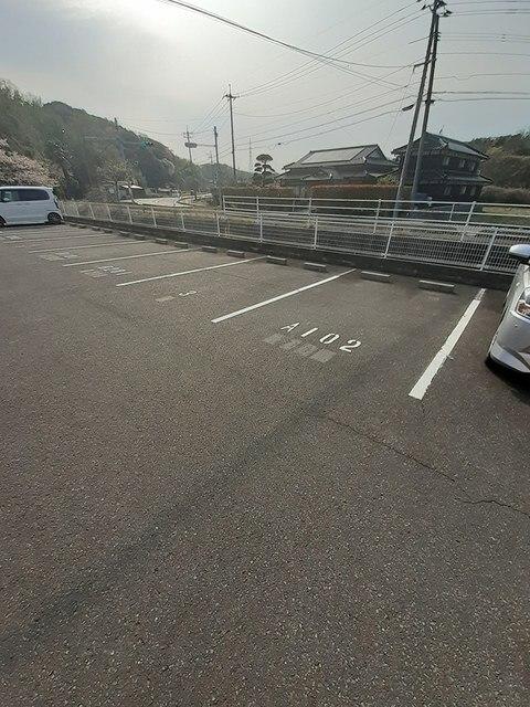 シャルマン　シャトーＡ（202） 駐車場