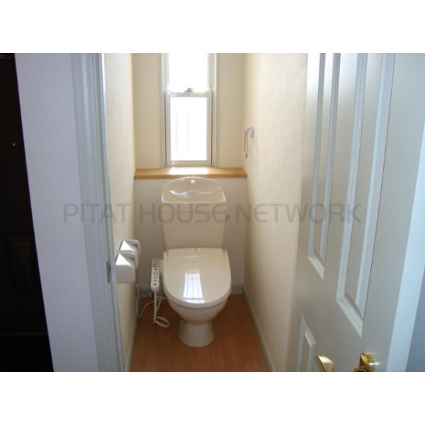 シャワー付トイレ