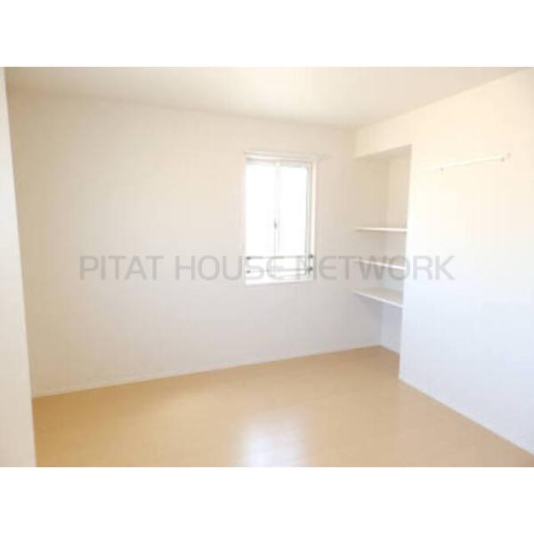 B301 洋室6.5帖(照明・棚)