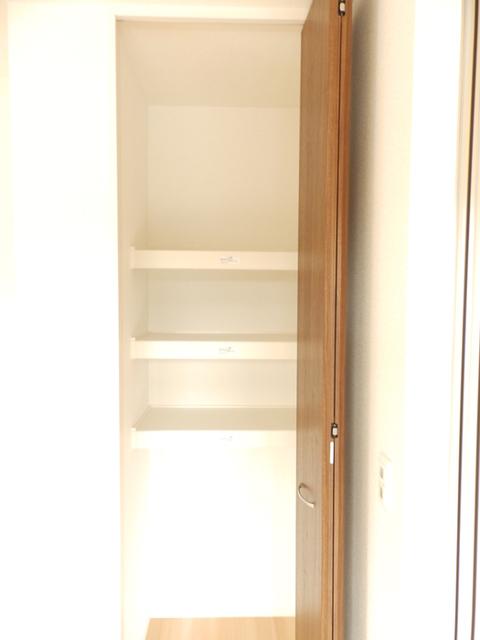 サンセール　セゾン（106） 収納