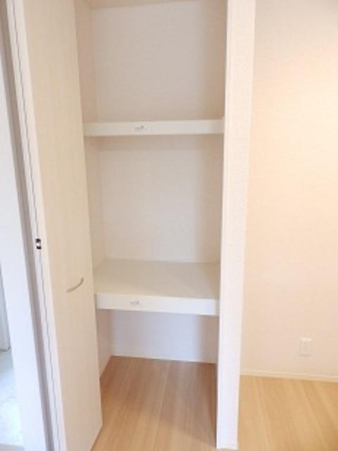 アーバン宮地D（102） 収納