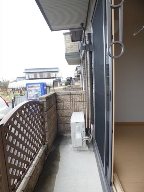 カントリーヒルズ東岐波（102） バルコニー