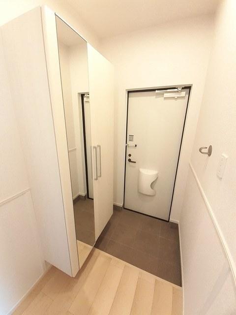 アバンティ（101） 玄関