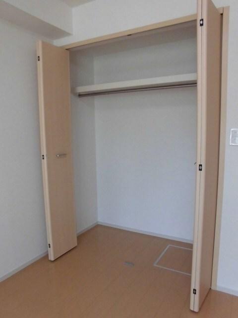 サン　メゾン　Ｅ（101） 収納