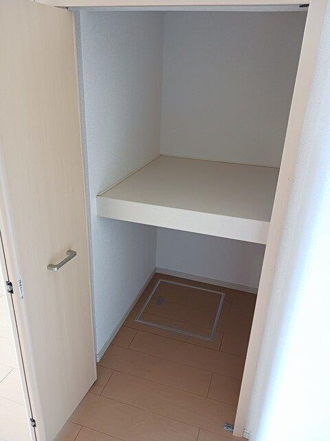 アンジュ・大小路（105） 収納