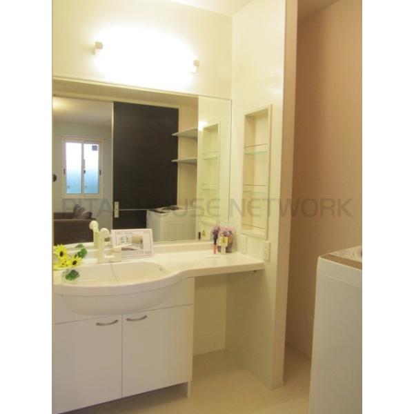 ワイドタイプ洗髪洗面化粧台