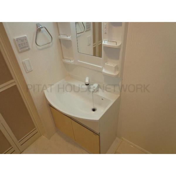 洗髪洗面化粧台