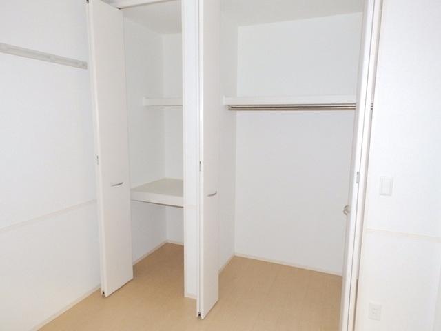 リバーパーク新天町（101） 収納