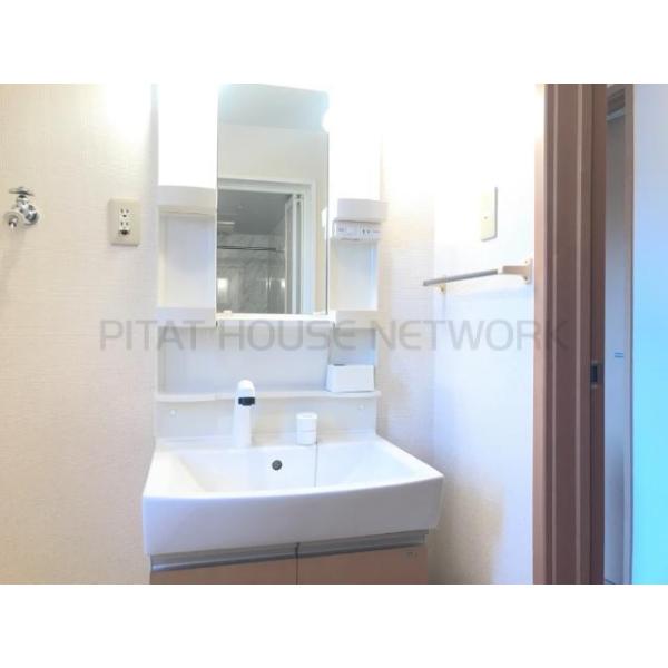 洗髪洗面化粧台